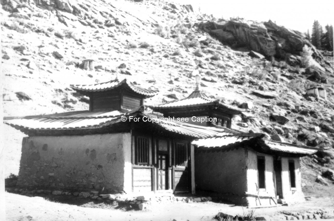 Khangaliin süm. Film Archives K-23917 (photo taken by S. Kondratiyeva); Tsültem, N., Mongolian Archi